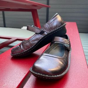 Alegria Metallic Purple Belle Shoes